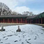 Honesty Station